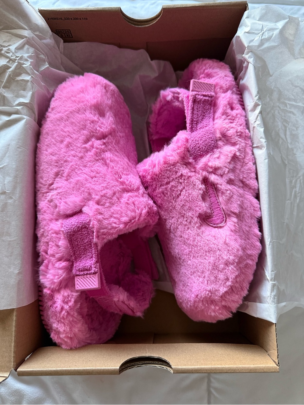 Nike Size 7 Plush Fuzzy Slip-Ons - Pink
